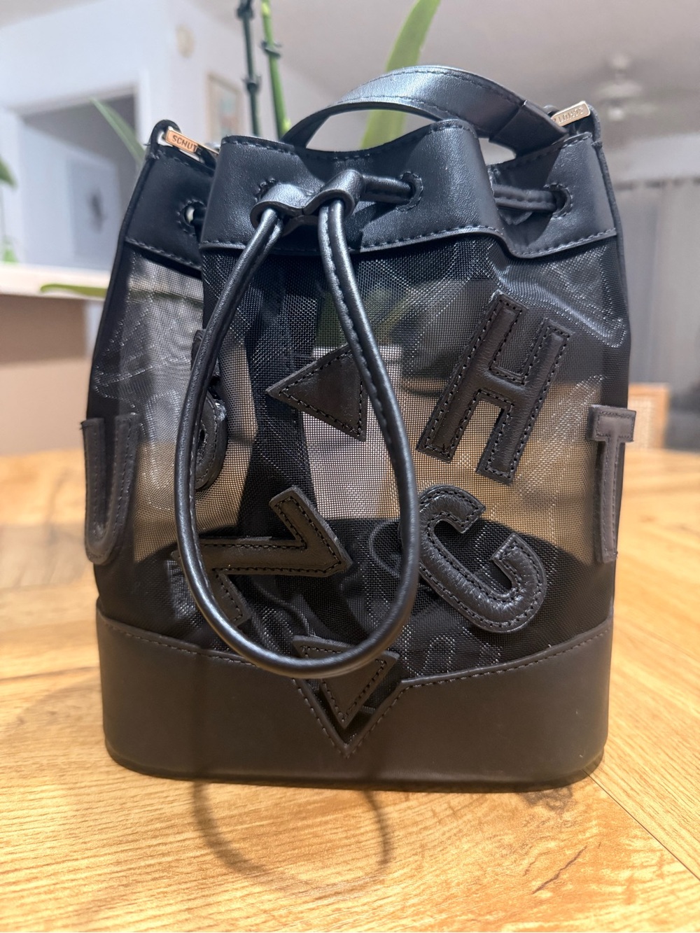 SCHUTZ Black Mesh Mini Bucket Bag with Logo Appliqué - Brand New! From BR 🇧🇷